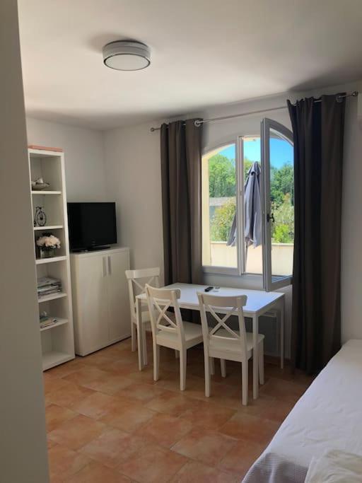 Appartement Dans Bastide A Saint Remy De Provence المظهر الخارجي الصورة